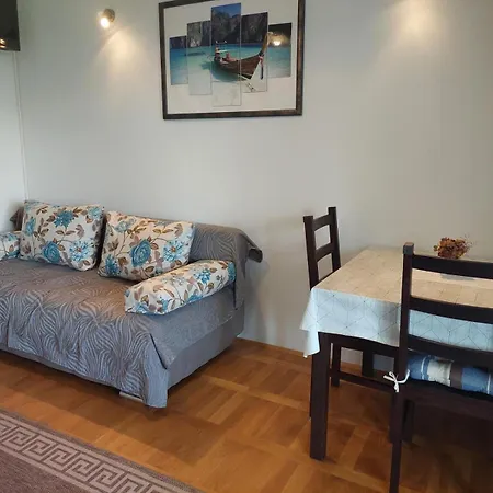 Maslina Apartamento *